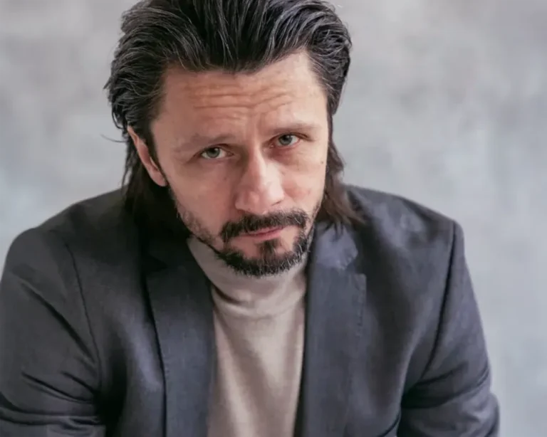 Aktor Dariusz Majchrzak - MediaQ Art